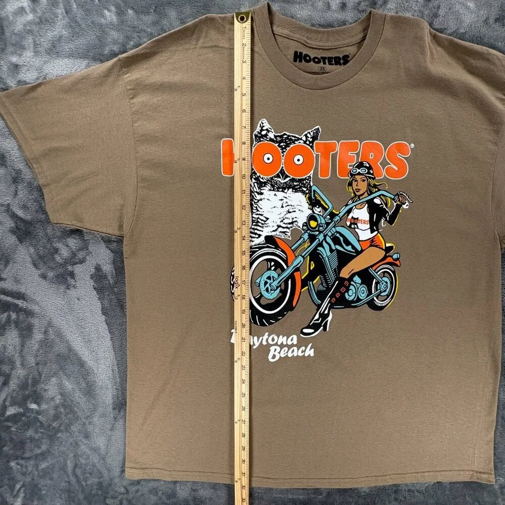 Hooters Daytona Beach T Shirt Men 2XL Tan Biker Graphic Owl Motorcycle USA NWOT - Picture 6 of 6